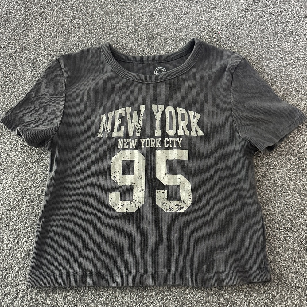Gray New York City Graphic T-Shirt